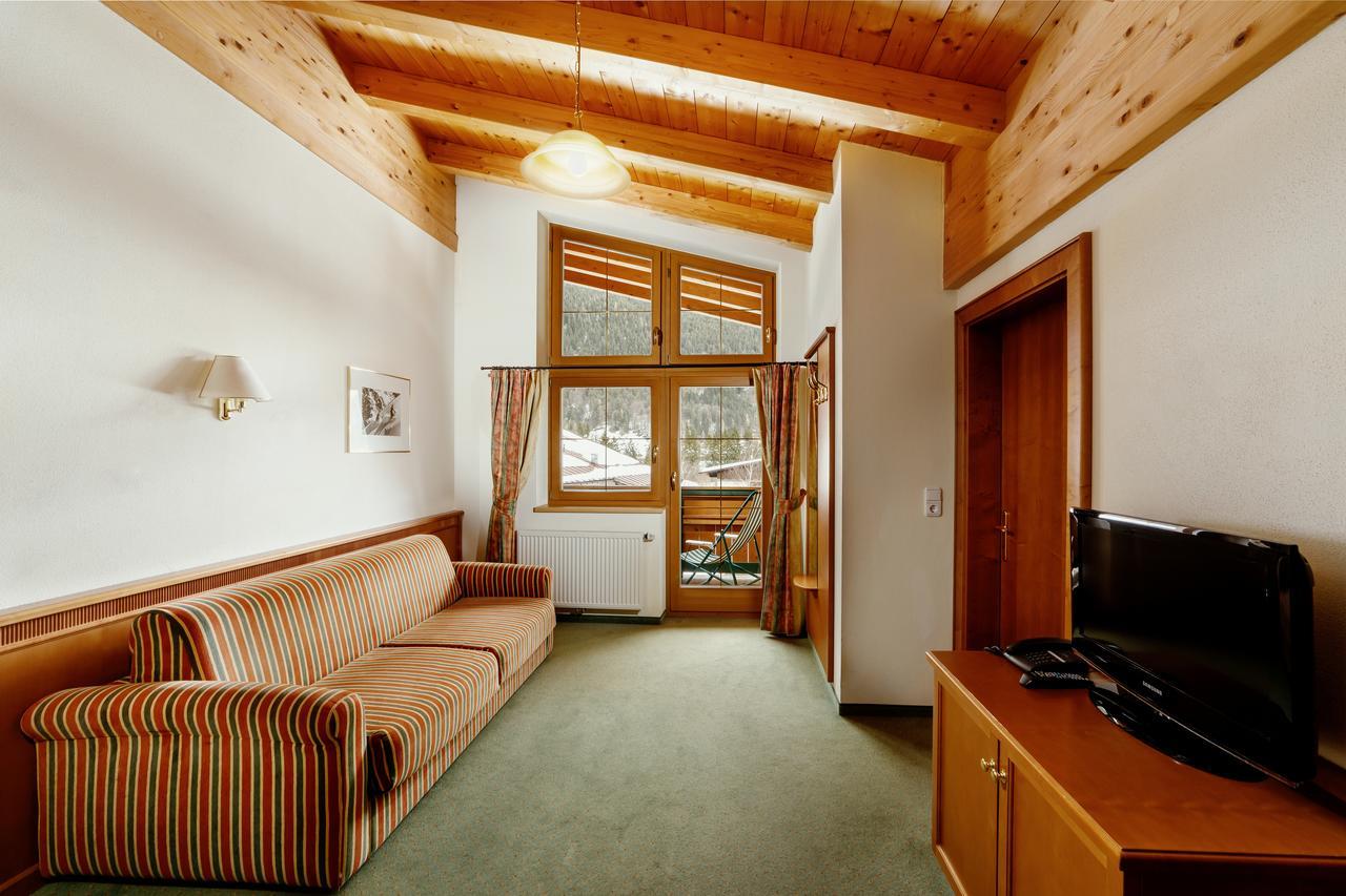 Hotel Pillerseehof Sankt Ulrich am Pillersee Exterior photo